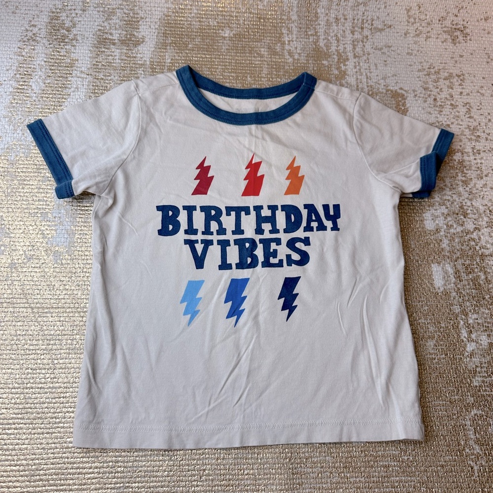 GYMBOREE BABY Toddler Boys ‘Lightning Bolt ‘Birthday Vibes’ Tee | Size 3T